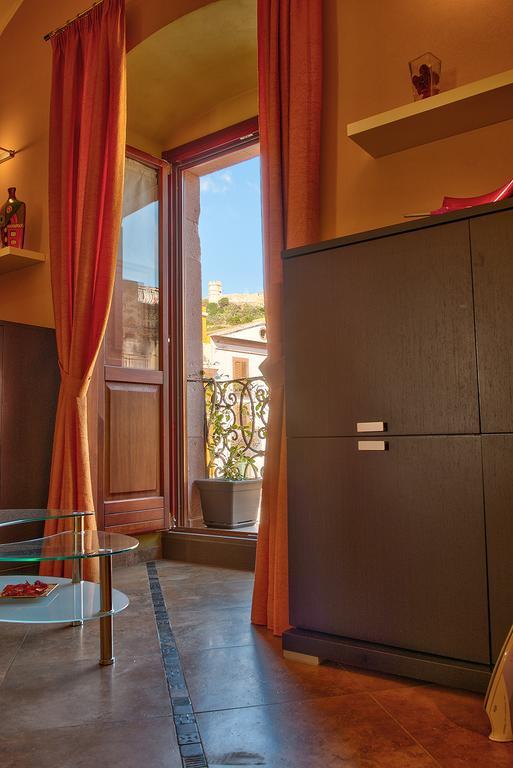 Luxury Home Bosa Apartment Exterior photo